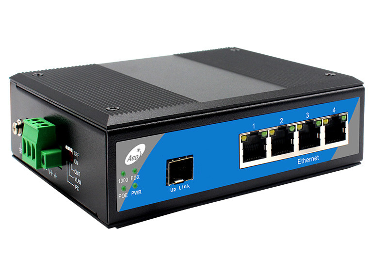 سوئیچ فیبر صنعتی SFP 1 اسلات SFP و 4 پورت اترنت